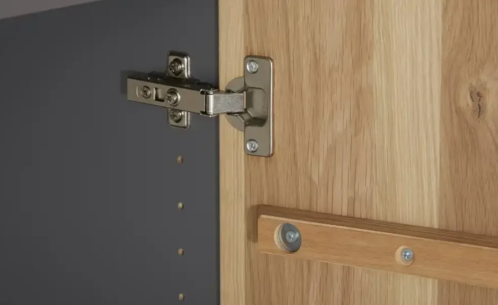 Aktenschrank mit Massivholzfront SOLIDLine