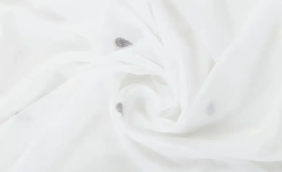 como Ösenschal Stickerei