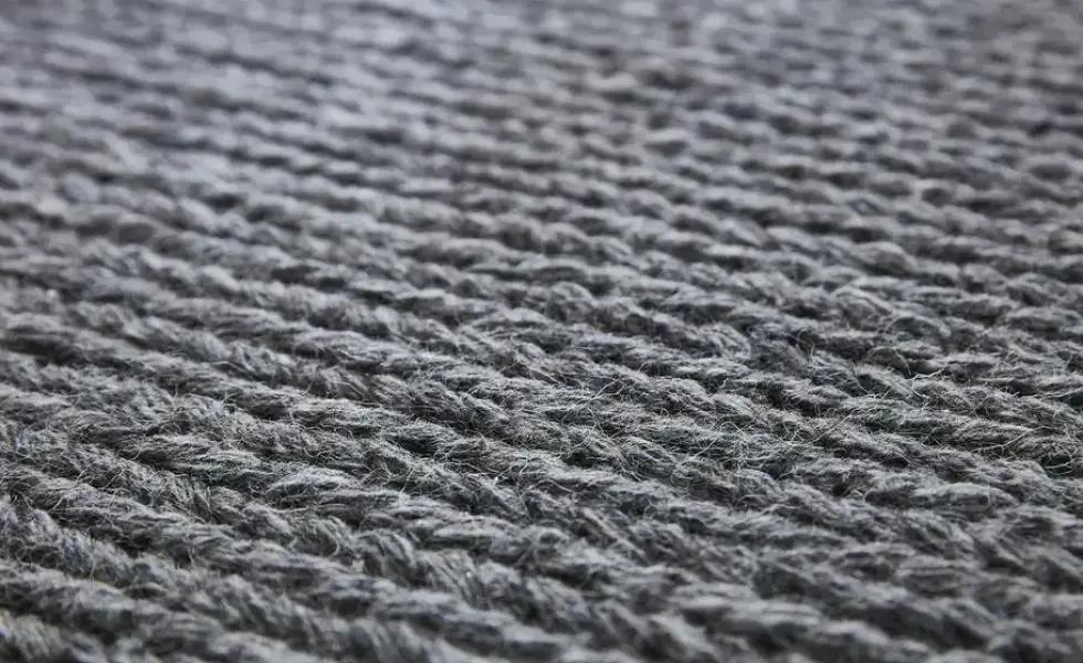 Handweb-Teppich Braided