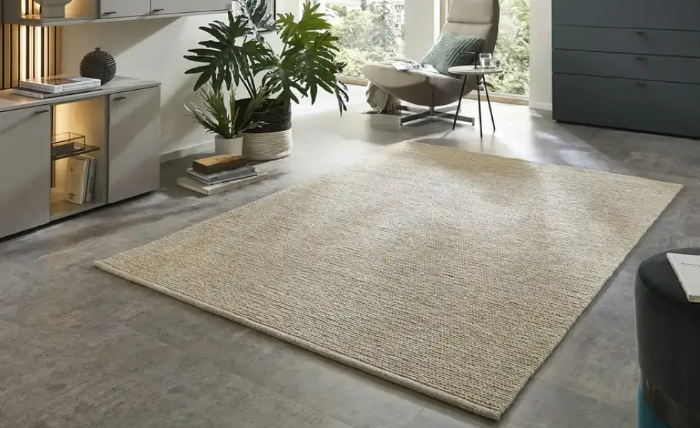 Handweb-Teppich Braided