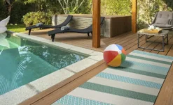 In- und Outdoor Webteppich Pool-Party