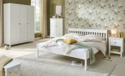 Massivholz-Drehtürenschrank aus Massivholz Landliv
