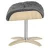 Nils Olsen Hocker aus Schaffell Balance
