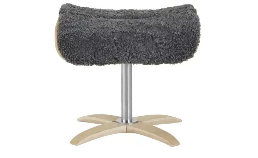 Nils Olsen Hocker aus Schaffell Balance