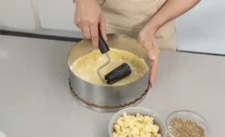 Sallys Backform- und Pizzateigroller